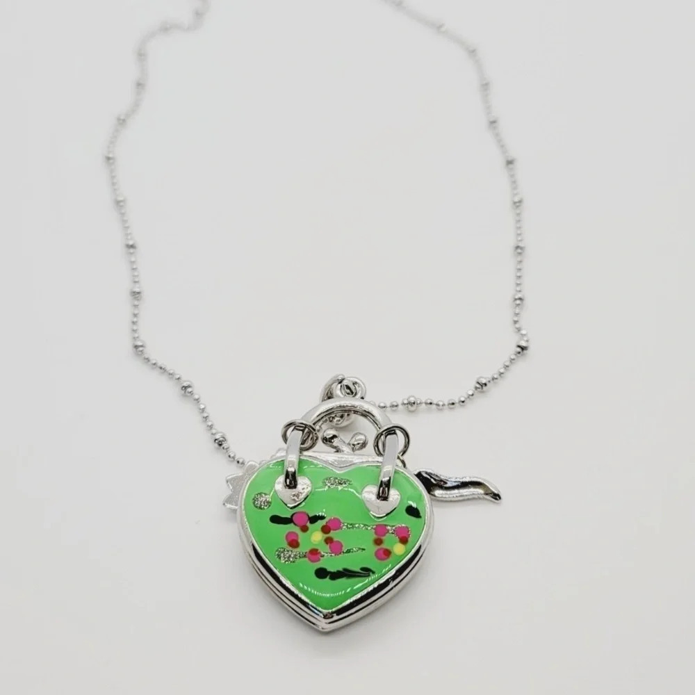 NWOT Heart Purse Shape Pendant Silver Rhodium Necklace
